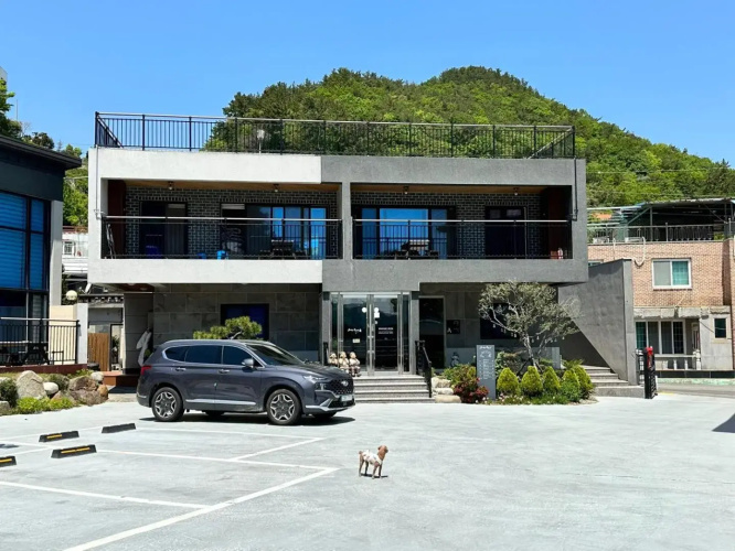 Seolly Resort Pension