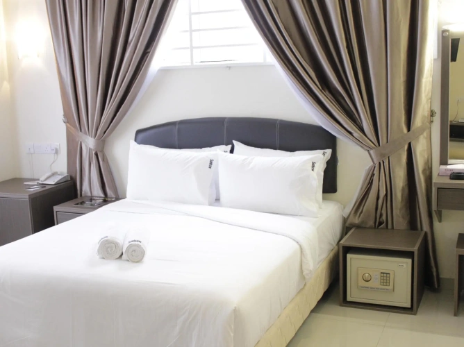 Quadruple Suite