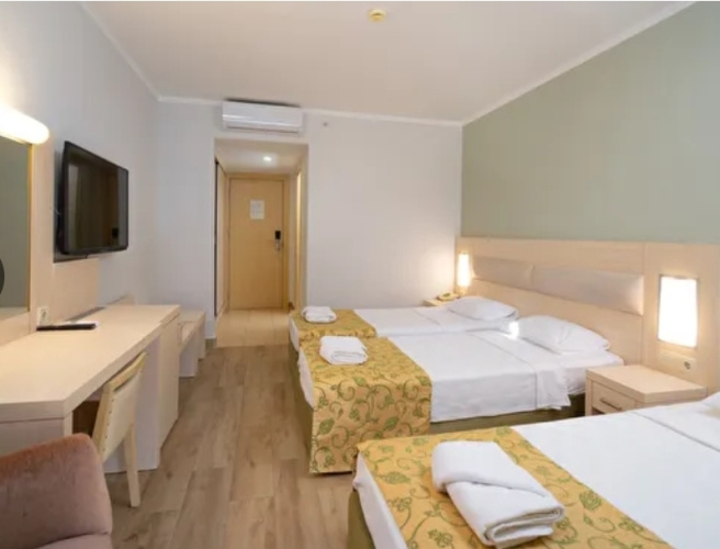 White Lilyum Hotel