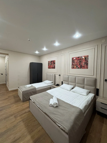 Standard Family room with courtyard view