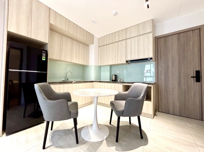 2 Bedrooms Double Apartment with courtyard view