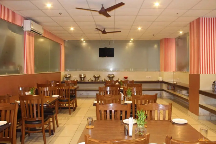 Casa Meera Hotel