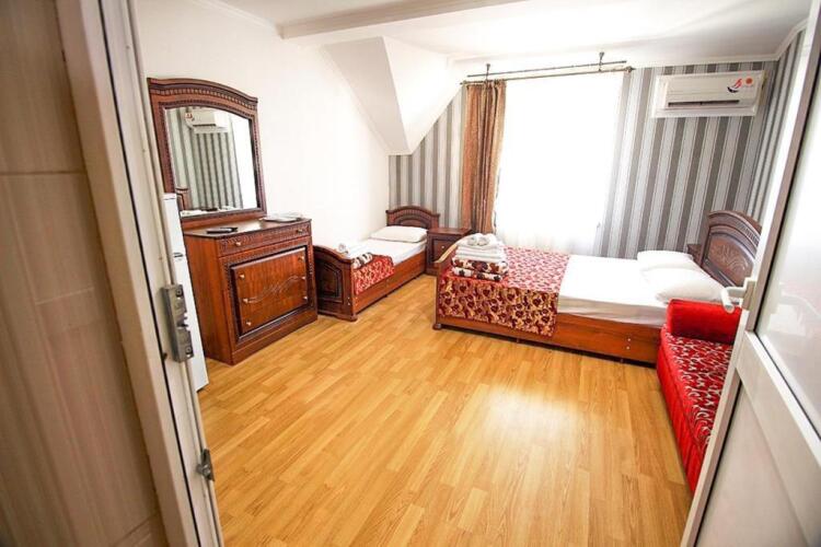 Фотография номера гостиницы Три Пальмы