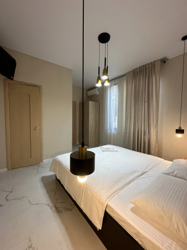 Aaron Mini-Hotel