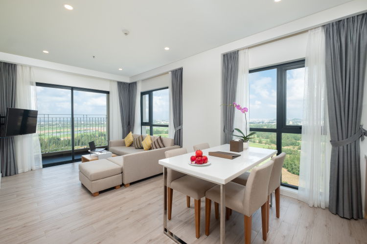 2 Bedrooms Deluxe Suite with balcony and with view
