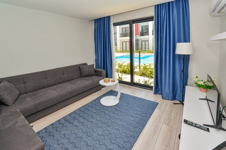 Suite Pool Side