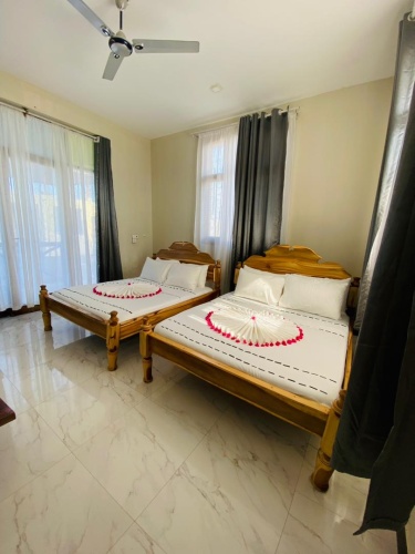 Standard Twin room with balcony