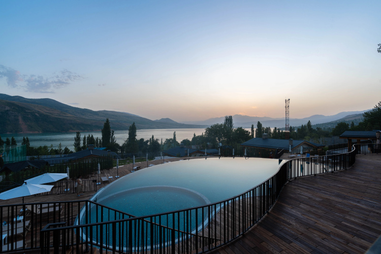 Burchmulla Resorts