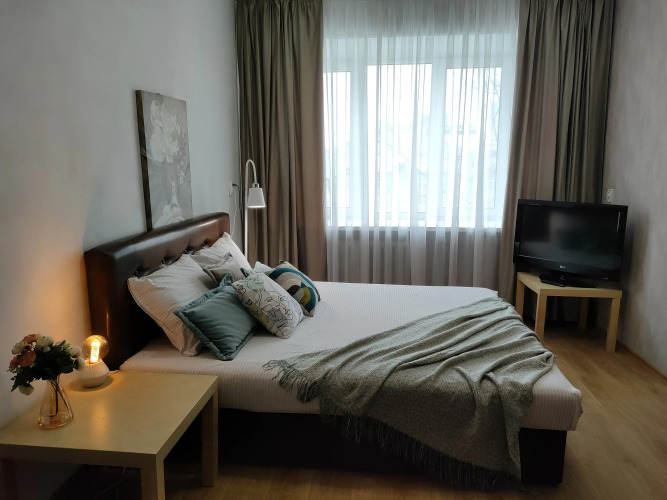 Фотография номера квартиры Квартира Простенько но со вкусом в cамом центре у площади 1905 года