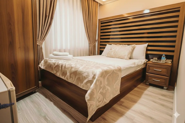 Economy room