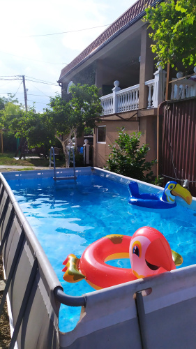 Alan Guest house