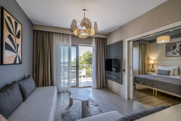 Deluxe Double Suite with sea view