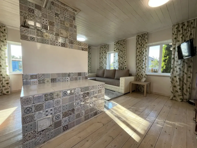 V uyutnom ugolke prirody Private house