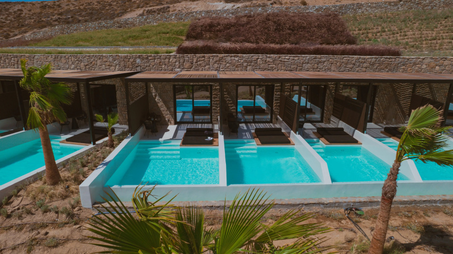 Ftelia Black Villas Hotel