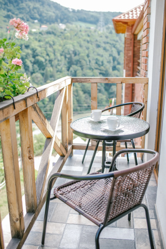 Chateau Iveri Hotel