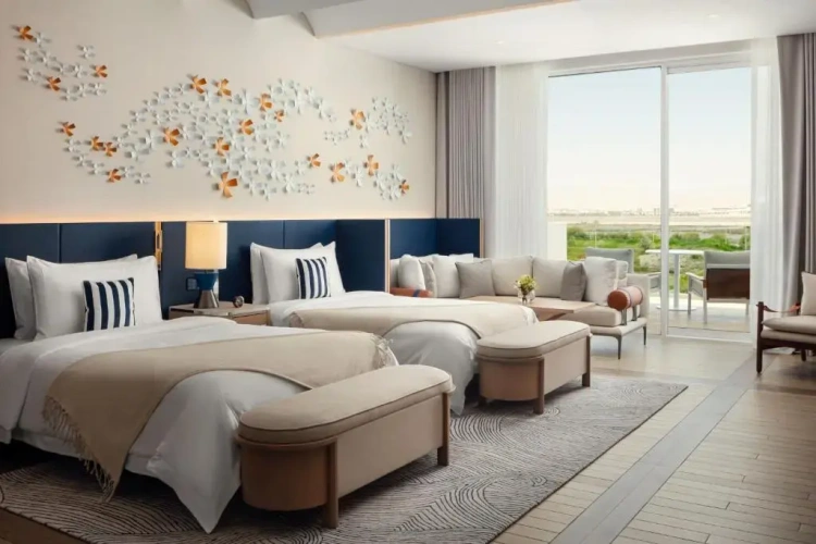Deluxe Twin room with pool view