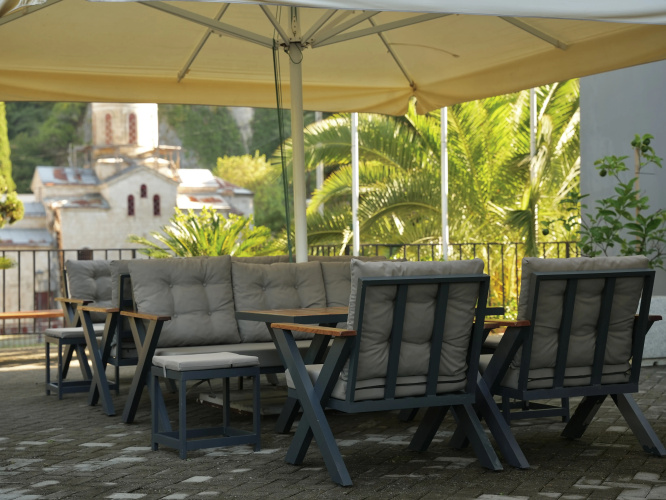 Abaash Afon Hotel