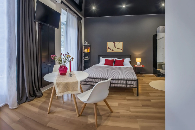 HB Tabidze Apartments