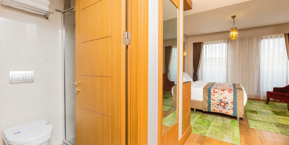 Deluxe Double room with view