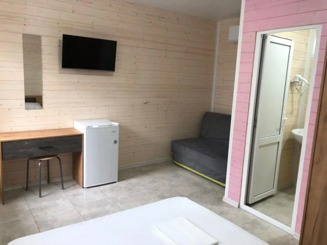1 Bedroom Standard room with balcony and with garden view