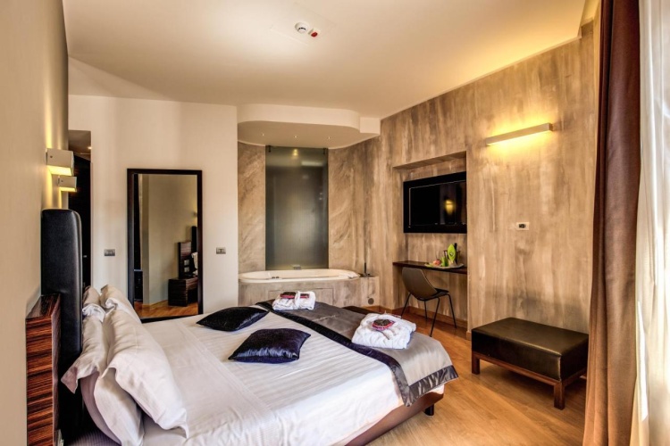 Trevi Collection photo 34