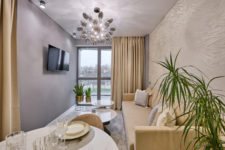 Novaya Studiya Yevrouyut V Elitnom Dome Apartments