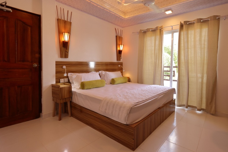 Deluxe Double room with balcony and with street view