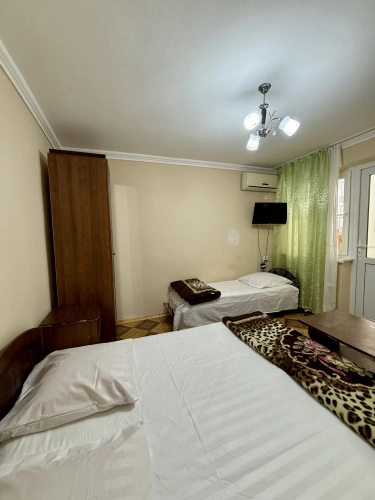 Standard Triple room with balcony
