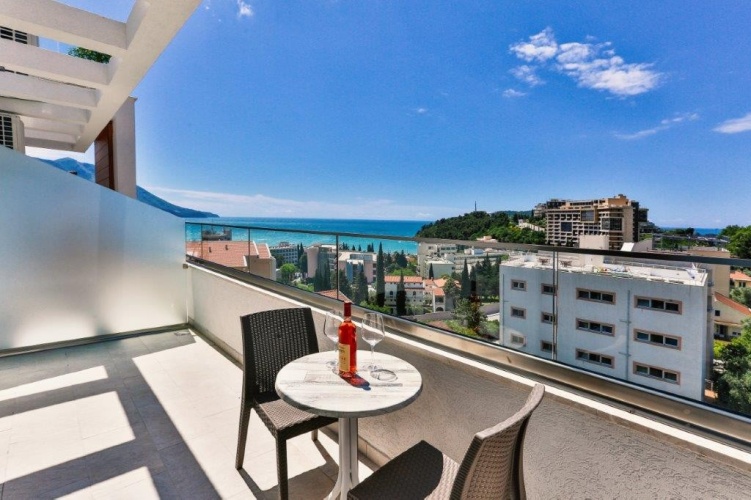 Standard Double room with balcony and with sea view