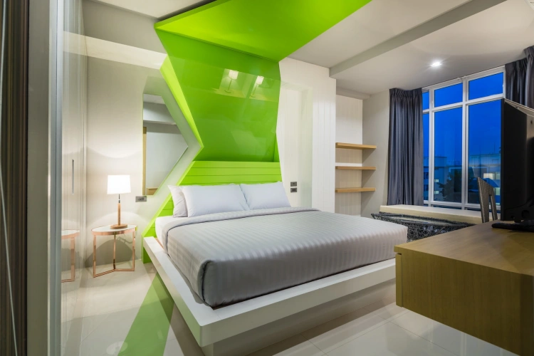Suite with balcony and with view