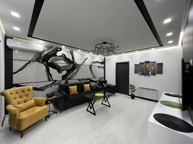 S Sovremennym Remontom ZA444 Flat