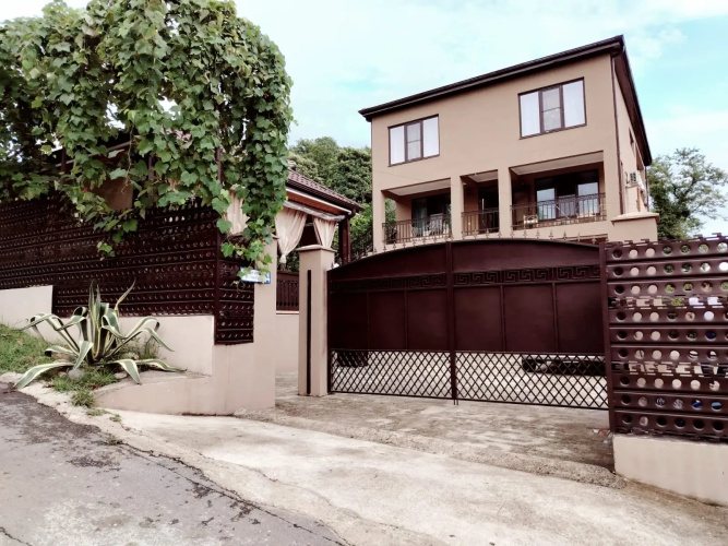Bagrat Guest House