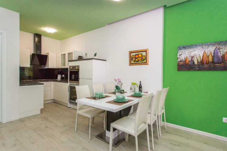 Makarska Beach Apartments