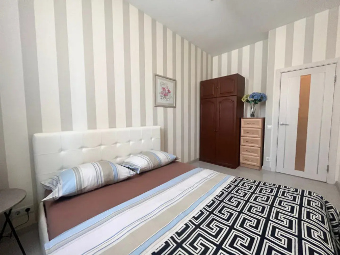 Vozle Tsuma, Metro Ploschad Kolasa Apartments