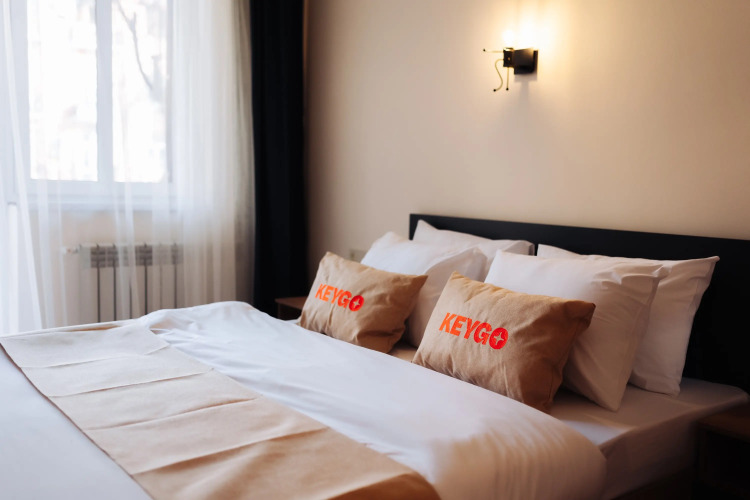 Фотография номера квартиры Апартаменты KeyGo #0041 рядом с церковью Святого Саркиса