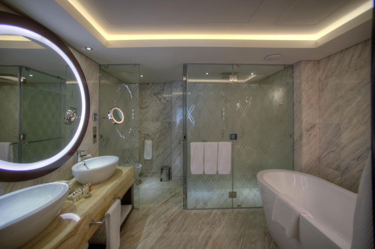 Crowne Plaza Dubai - Deira photo 25