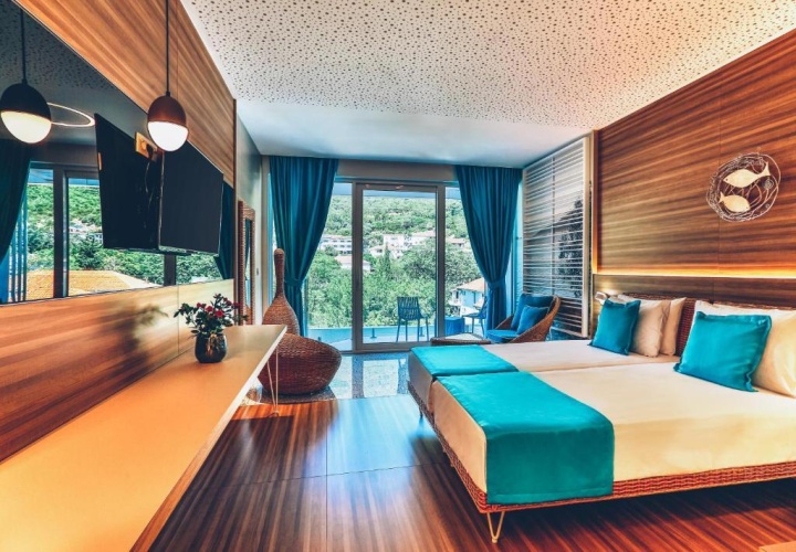 Carine Hotel Kumbor photo 7