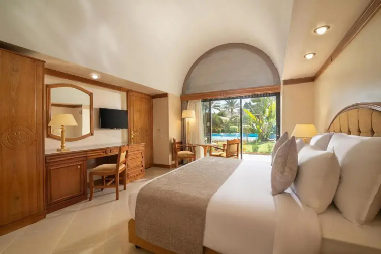JAZ Pyramids Resort