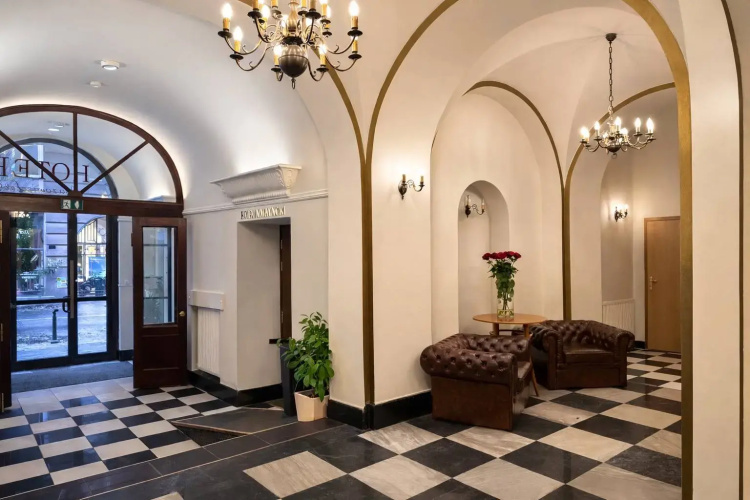 Mazowiecki Hotel