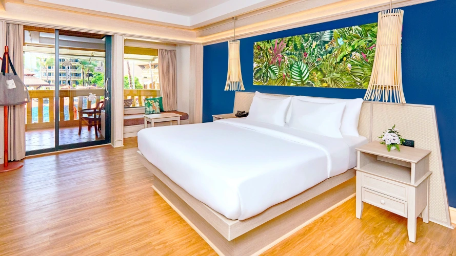 Deluxe Double room with balcony and with pool view