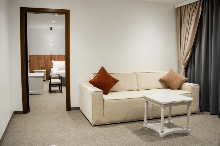 2 Bedrooms Double Suite with courtyard view