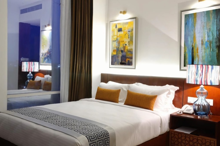 Deluxe Double room with city view