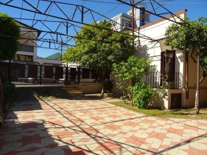 Leto Guest house