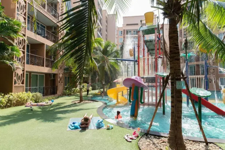 Atlantis Condo Resort Flat