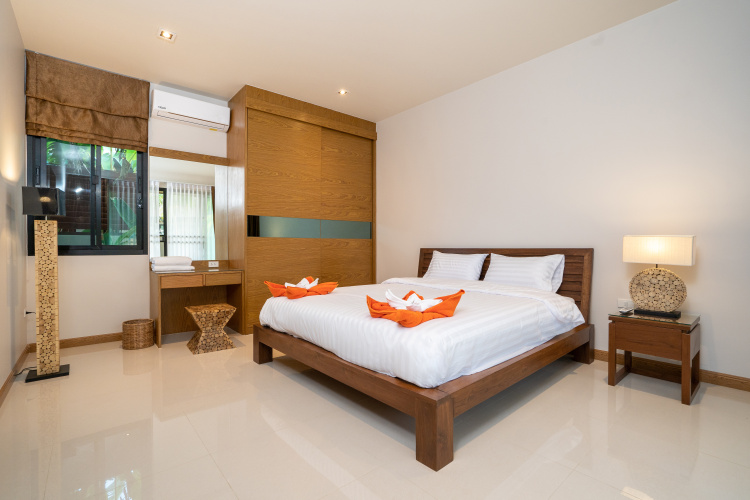 2 Bedrooms Villa