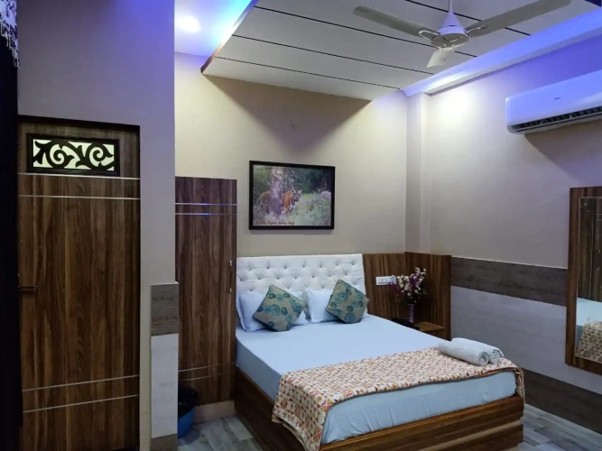 Deluxe room with balcony and with view