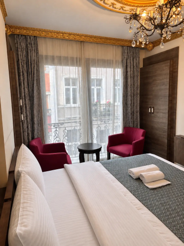 Standard Double room with courtyard view
