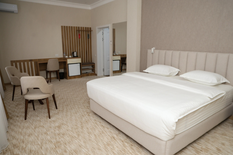 Clouds Hotel