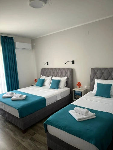 Superior Triple room with balcony