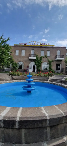 Dina hotel